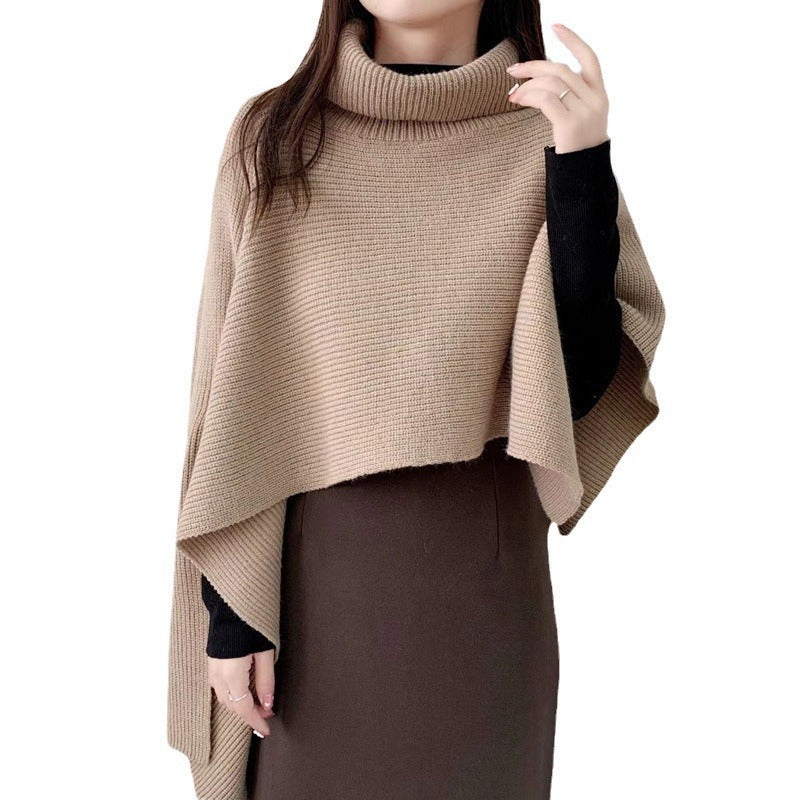 Damstickad Poncho med Högkrage och Elegant Ribbstruktur Mirla-Eva Jonsson