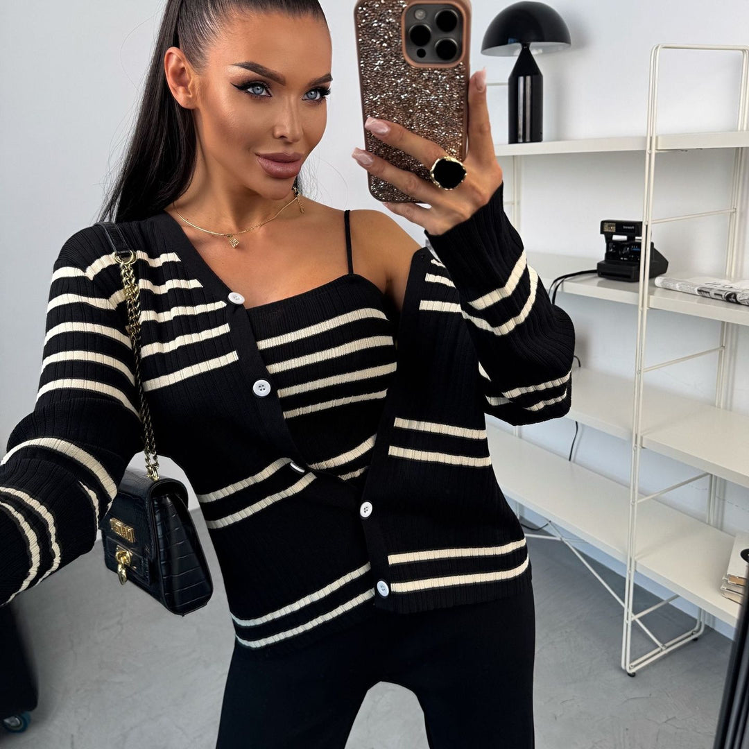 Damstickad Set med Elegant Cardigan Jacka och Vida Byxor Mirla-Eva Jonsson