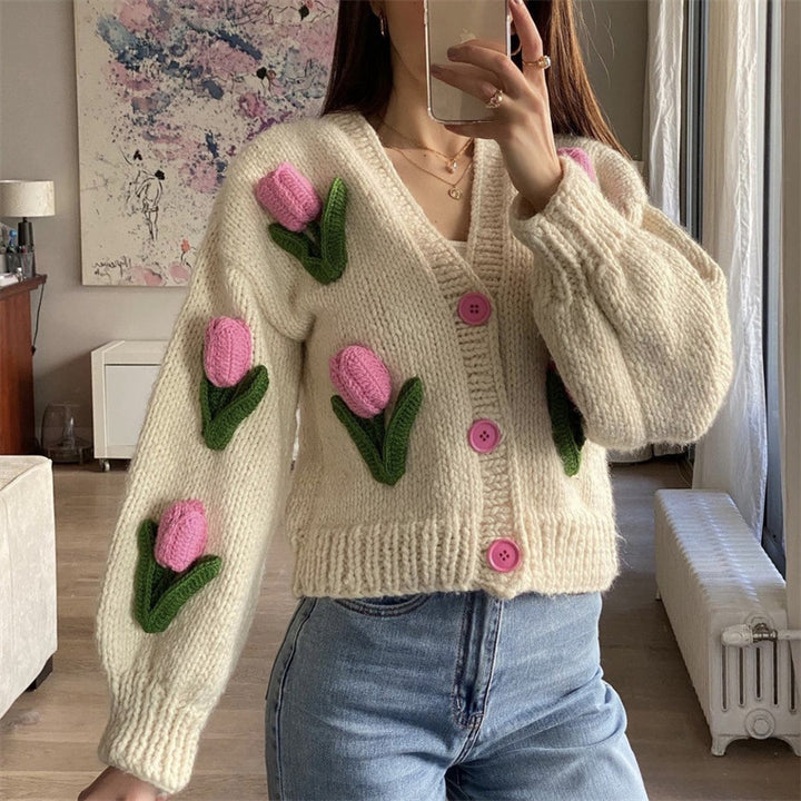 Damstickad jacka med blommönster och oversized passform Mirla-Eva Jonsson