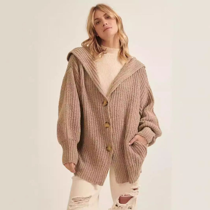 Damstickad jacka med elegant knappdetalj och avslappnad passform Eva Jonsson-Eva Jonsson