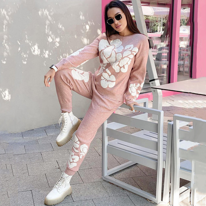 Damstickad jumpsuit med blommönster Mirla-Eva Jonsson