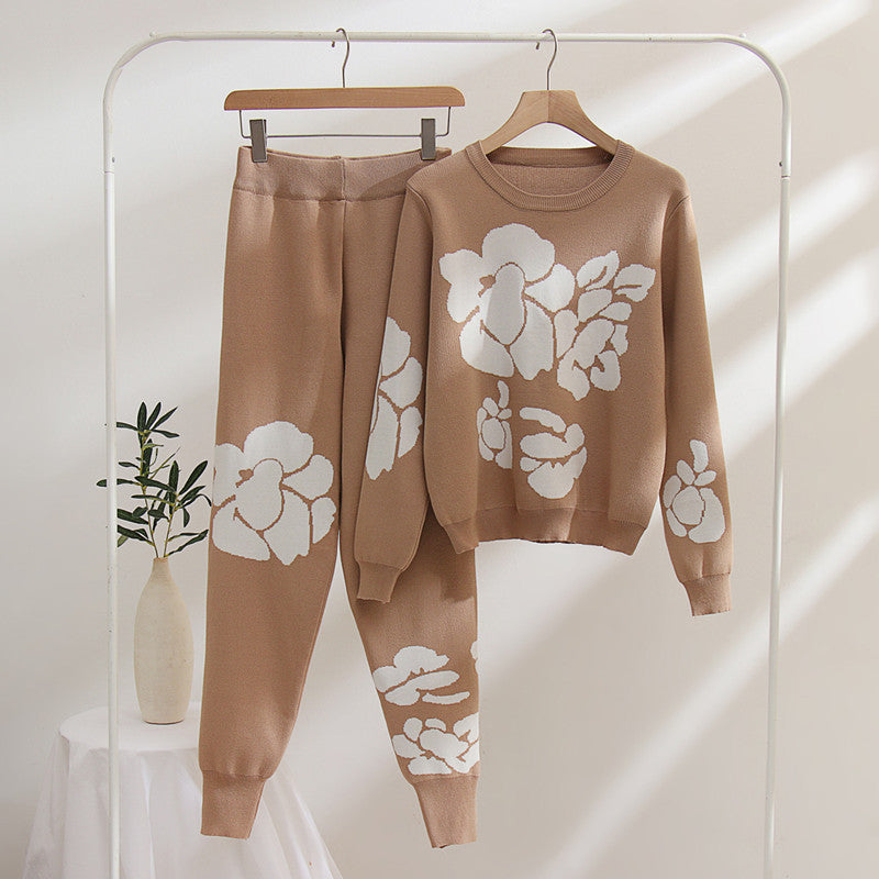 Damstickad jumpsuit med blommönster Mirla-Eva Jonsson
