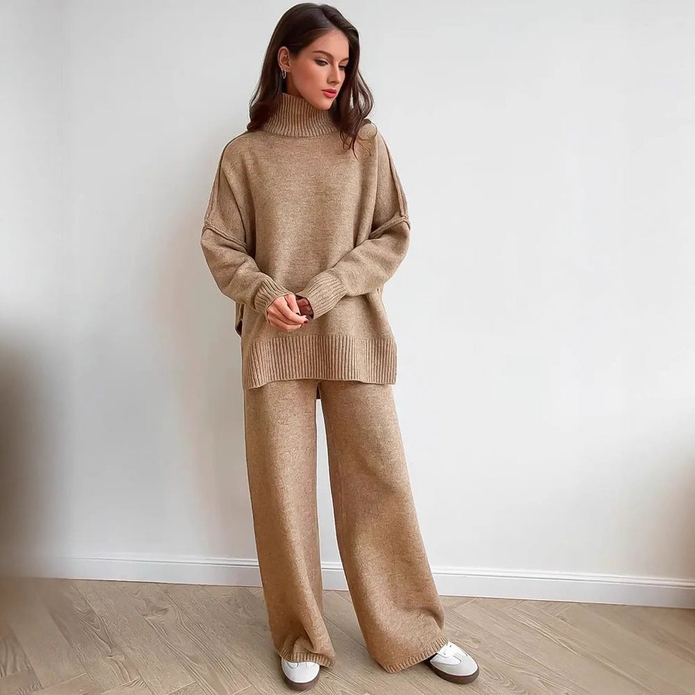 Damstickad klänning med hög krage och avslappnad silhuett Mirla-Eva Jonsson