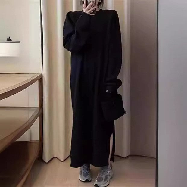 Damstickad klänning med hög stängd design och strukturerad yta Mirla-Eva Jonsson