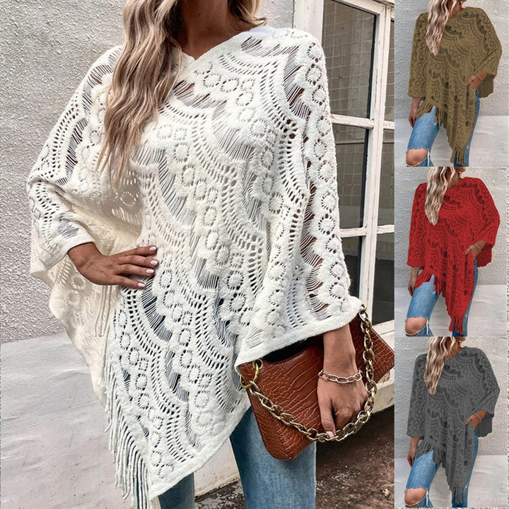 Damstickad poncho med iögonfallande virkade mönster och modefransar Eva Jonsson-Eva Jonsson
