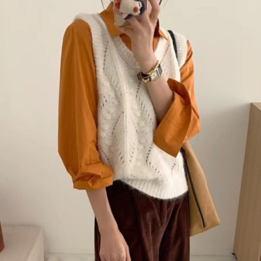Damstickad topp med raffinerad flätdesign Mirla-Eva Jonsson