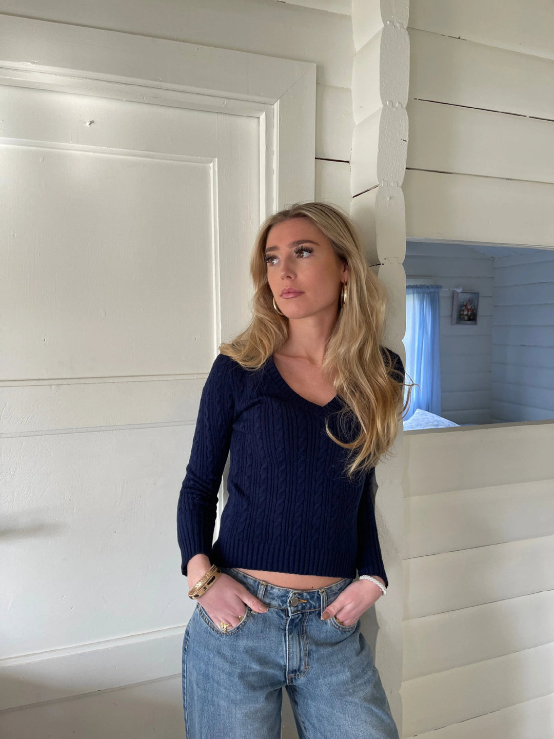 Damstickad tröja med V-ringning och lång ärm Mirla-Eva Jonsson