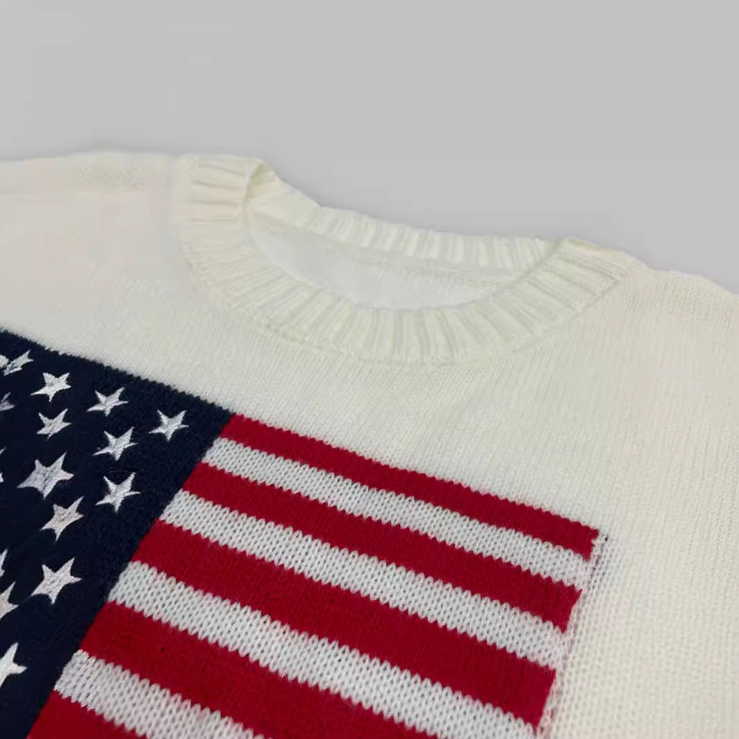 Damstickad tröja med amerikanskt flaggmotiv Mirla-Eva Jonsson