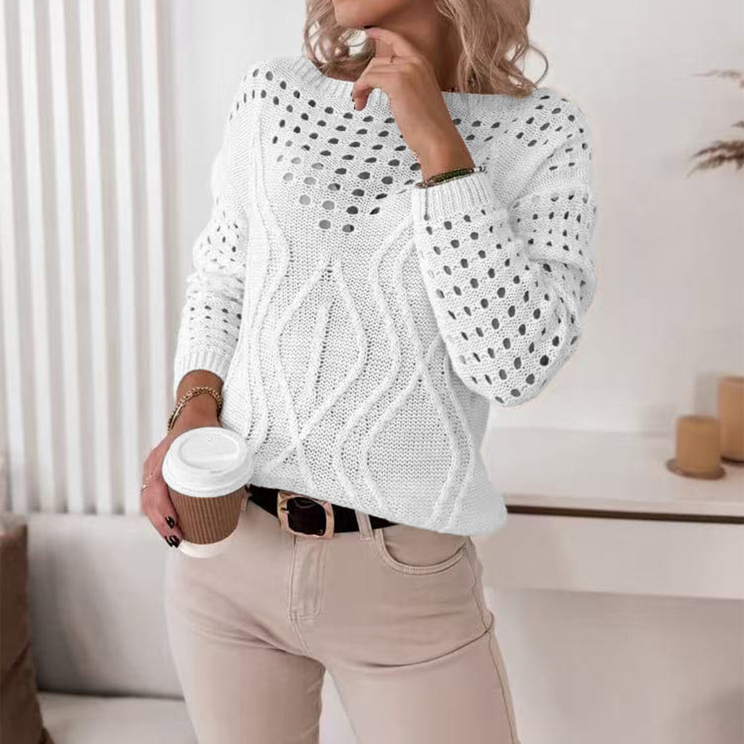 Damstickad tröja med luftiga hålmönster och känslig flätningsdesign Mirla-Eva Jonsson