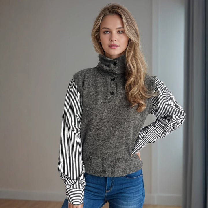 Damstickad tröja med modern krage och eleganta randiga ärmar Mirla-Eva Jonsson