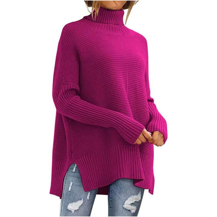 Damstorlek L. Turtleneck-tröja med fin ribbstruktur och asymmetrisk skärning Mirla-Eva Jonsson