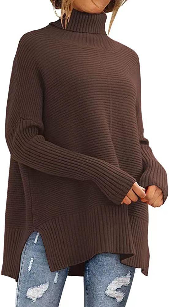 Damstorlek L. Turtleneck-tröja med fin ribbstruktur och asymmetrisk skärning Mirla-Eva Jonsson
