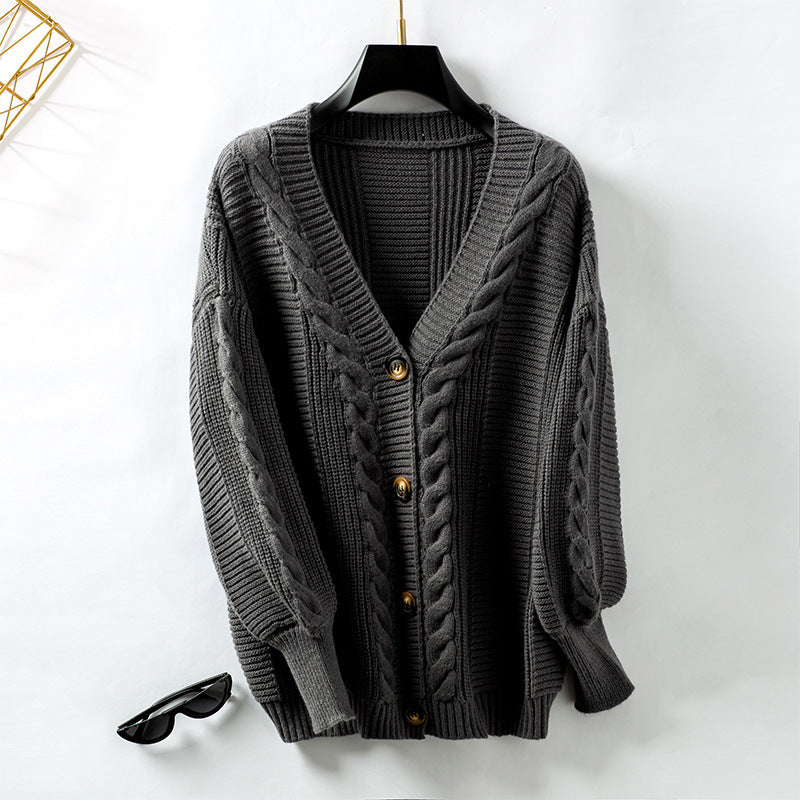Damstrickjacka med flätdesign och gyllene knappr detaljer Eva Jonsson-Eva Jonsson