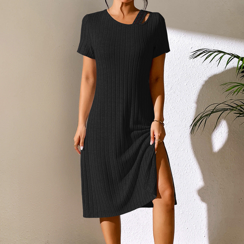Damstrickklänning med modeaussnitt och elastiskt material Eva Jonsson-Eva Jonsson