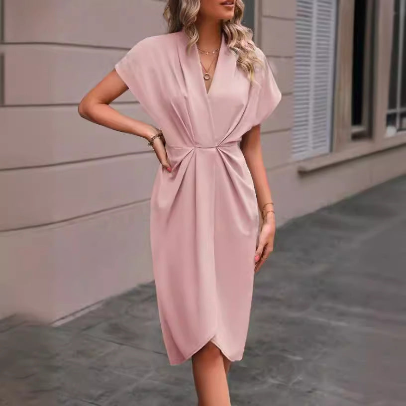 Damsurdress med elegant draperingsdesign Mirla-Eva Jonsson