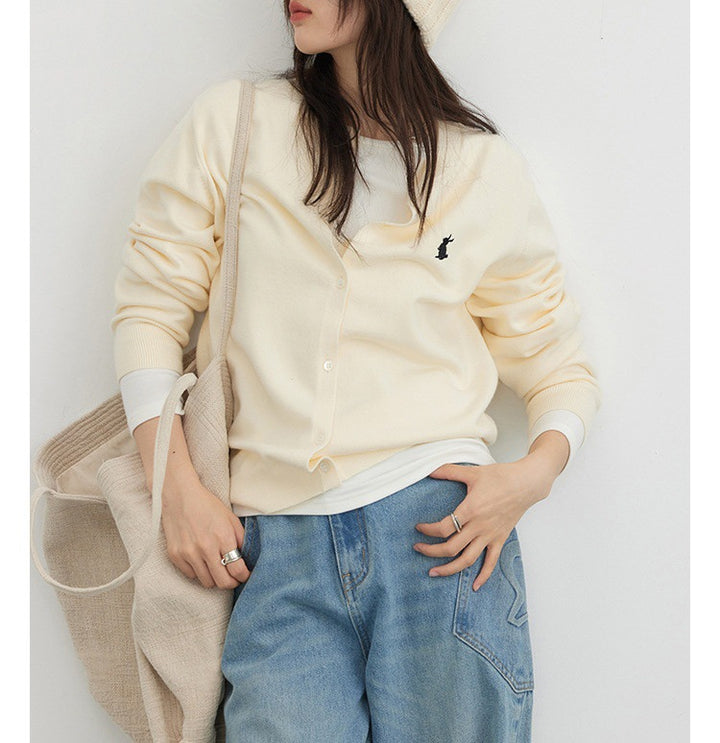 Damsweater med nostalgisk design Mirla-Eva Jonsson