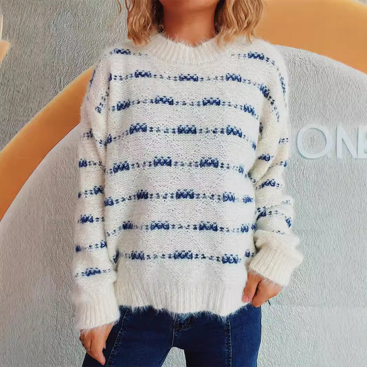 Damtröja med mjukt mohairmaterial och modernt randmönster Eva Jonsson-Eva Jonsson