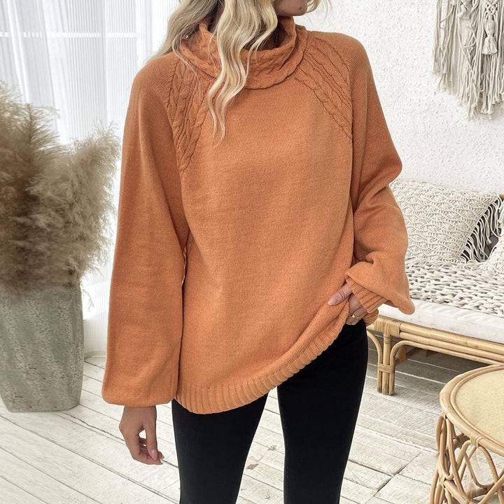 Damtröja med rullkrage och texturerad kabeldesign Mirla-Eva Jonsson