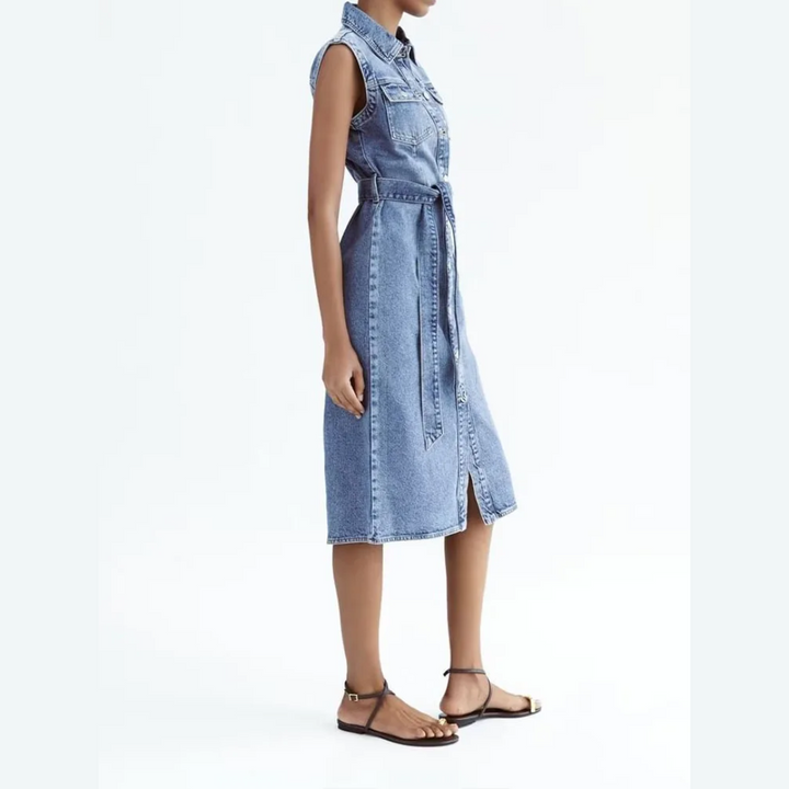 Denimklänning - Ärmlös Klänning I Smal Passform Med Knappar Och Bälte-Eva Jonsson