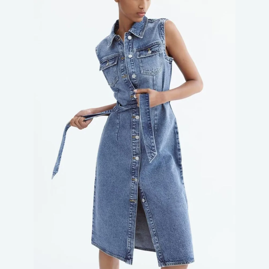 Denimklänning - Ärmlös Klänning I Smal Passform Med Knappar Och Bälte-Eva Jonsson