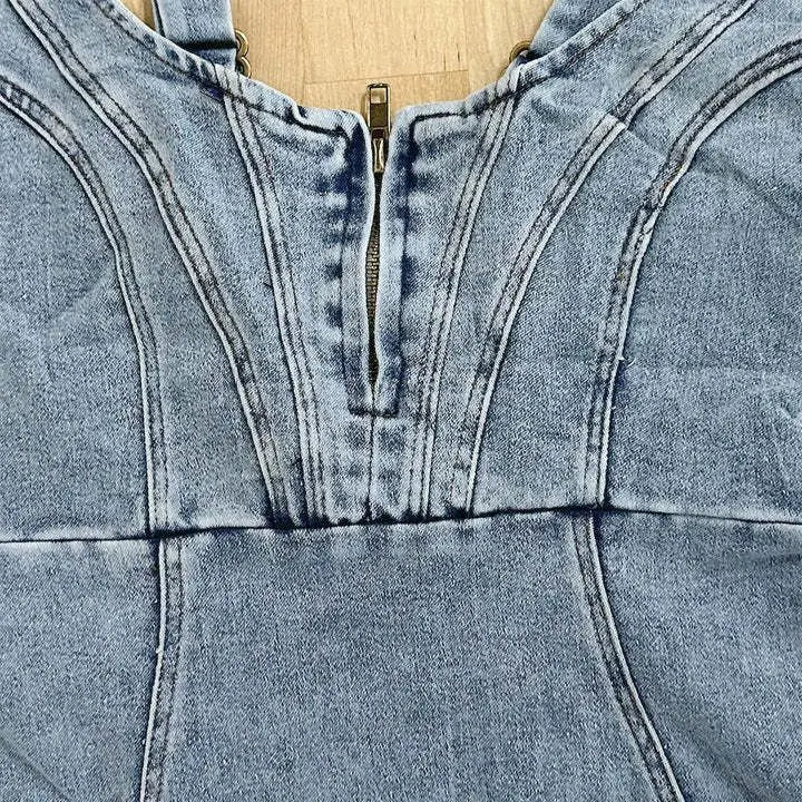 Denimklänning - Ärmlös knälång bodycon-denimklänning för kvinnor-Eva Jonsson