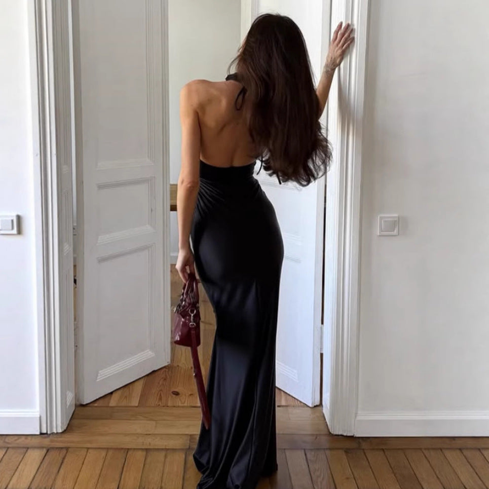 Elegant Figurformande Aftonklänning med Högkrage för Fest | Mirla-Eva Jonsson
