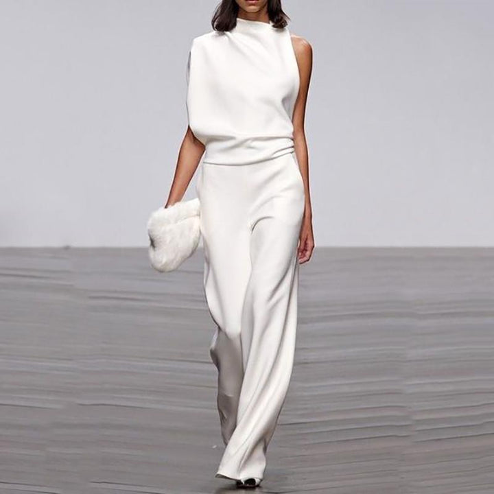 Elegant Jumpsuit – dammodell med hög hals, ärmlös och vida ben-Eva Jonsson