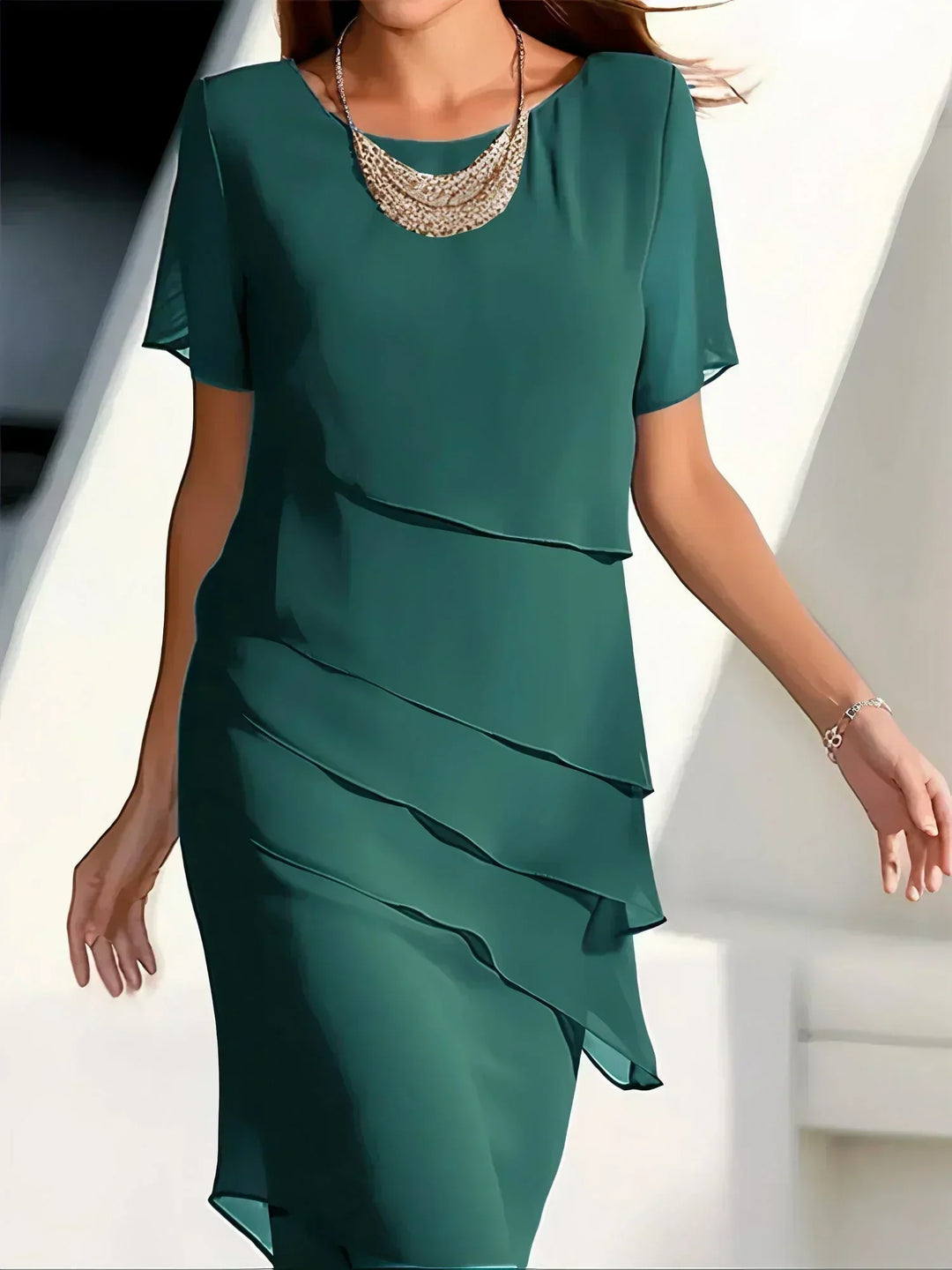 Elegant klänning - Kortärmad knälång chiffongklänning för kvinnor-Eva Jonsson