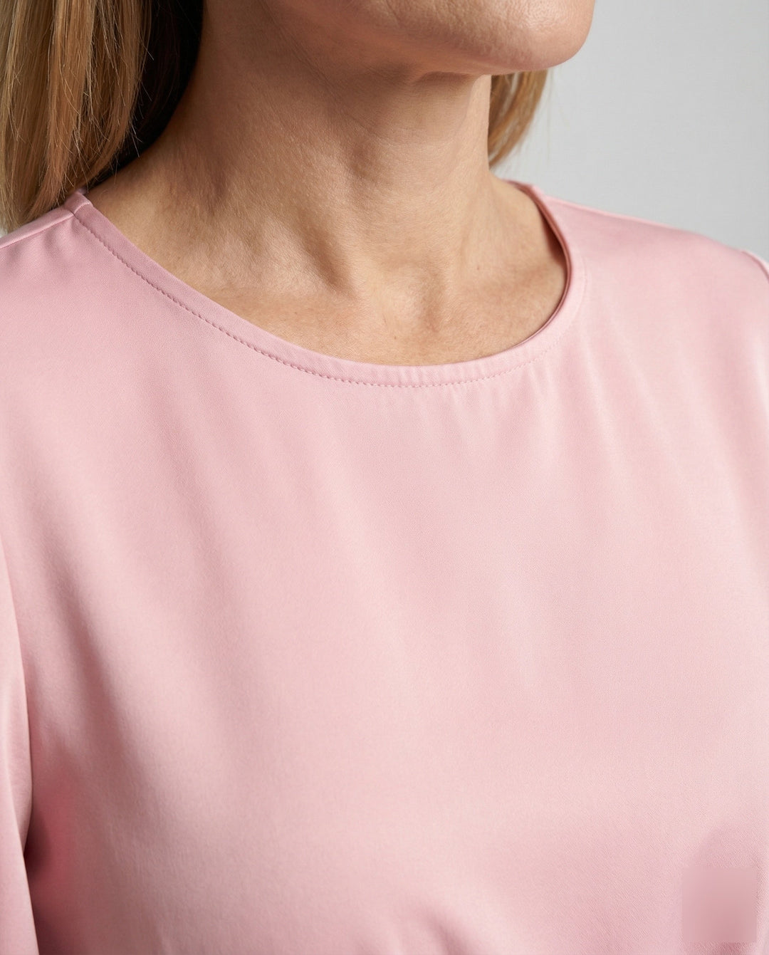 Elegant miniklänning med kimonosleeves damer-Eva Jonsson
