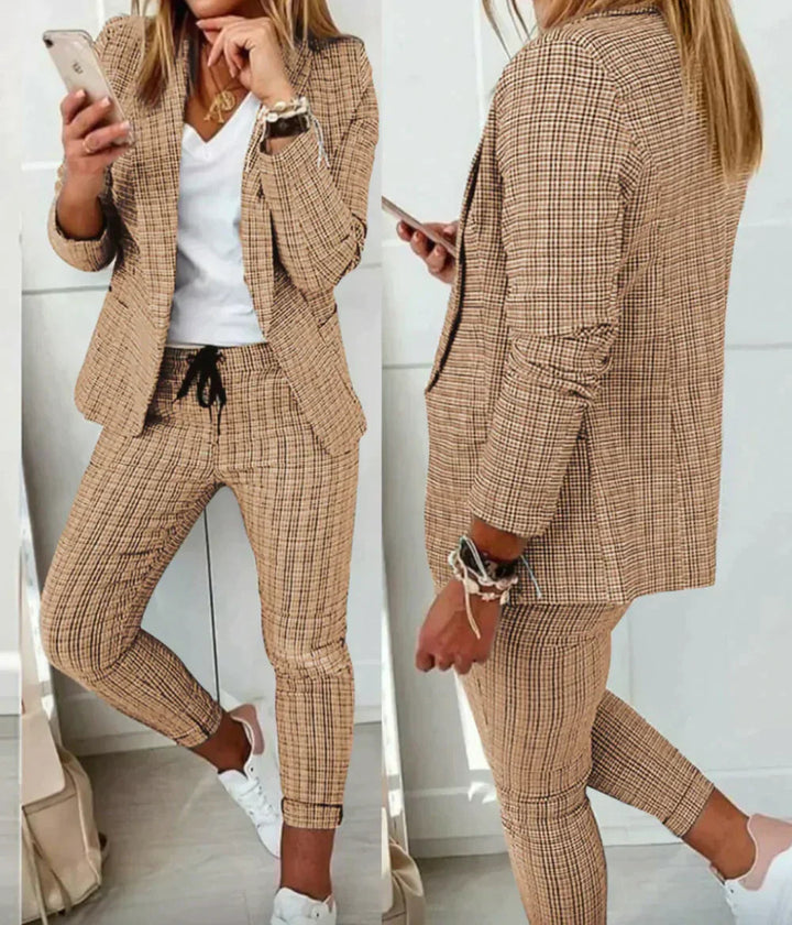 Esmee Elegant Suit-Eva Jonsson