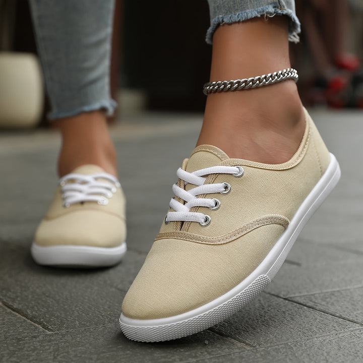 Mirla | Bekväma Låga Canvas Sneakers I Vitt-Eva Jonsson