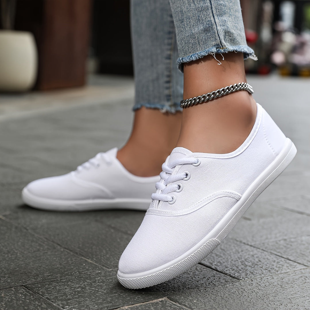 Mirla | Bekväma Låga Canvas Sneakers I Vitt-Eva Jonsson