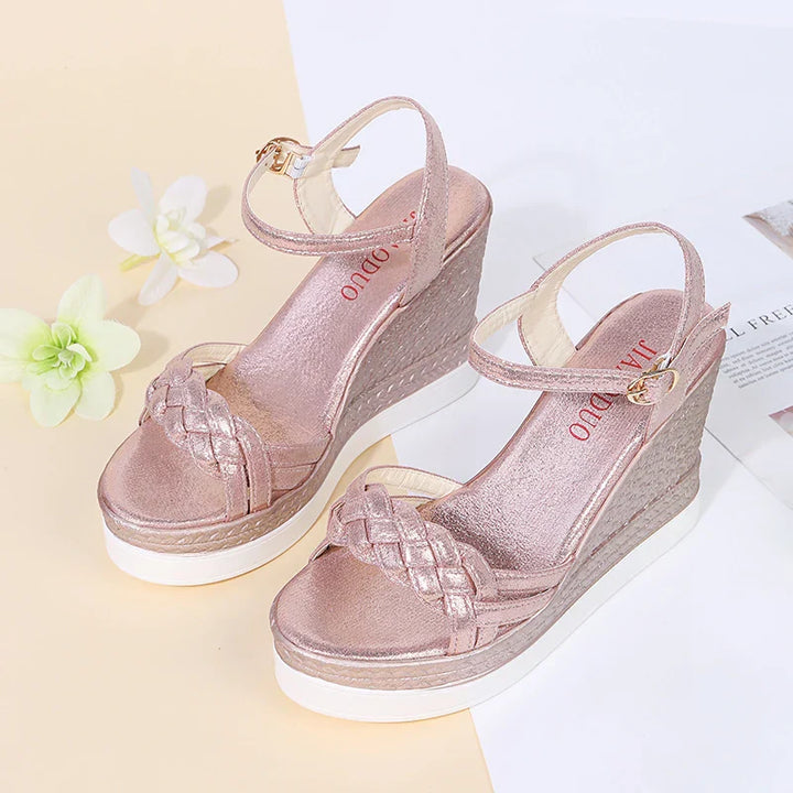 Mirla | Better Off That Way Wedges Sandaler-Eva Jonsson