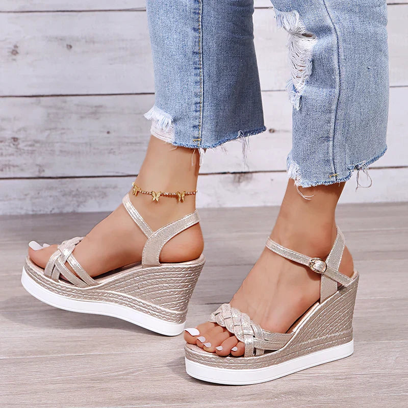 Mirla | Better Off That Way Wedges Sandaler-Eva Jonsson