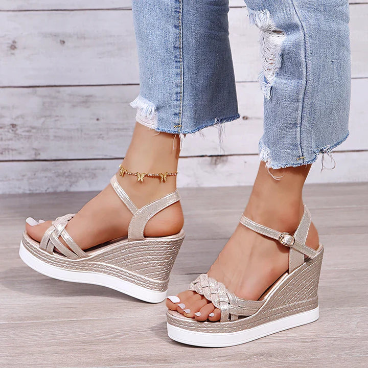 Mirla | Better Off That Way Wedges Sandaler-Eva Jonsson