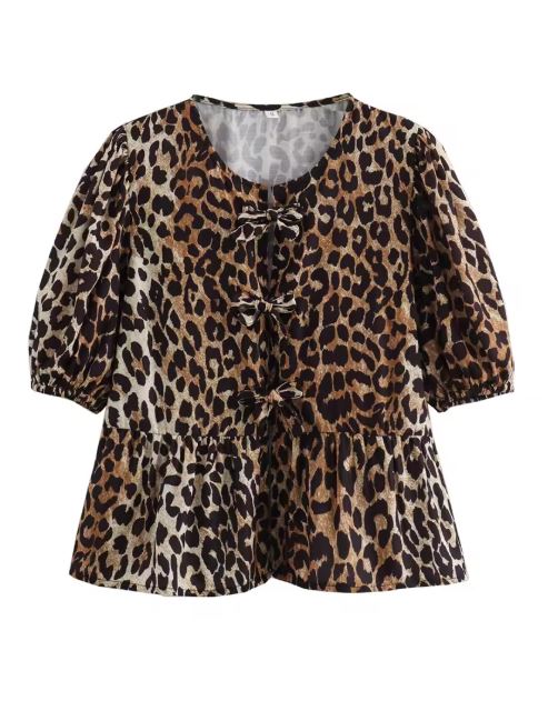 Mirla | Blus med leopardmönster och knut-Eva Jonsson