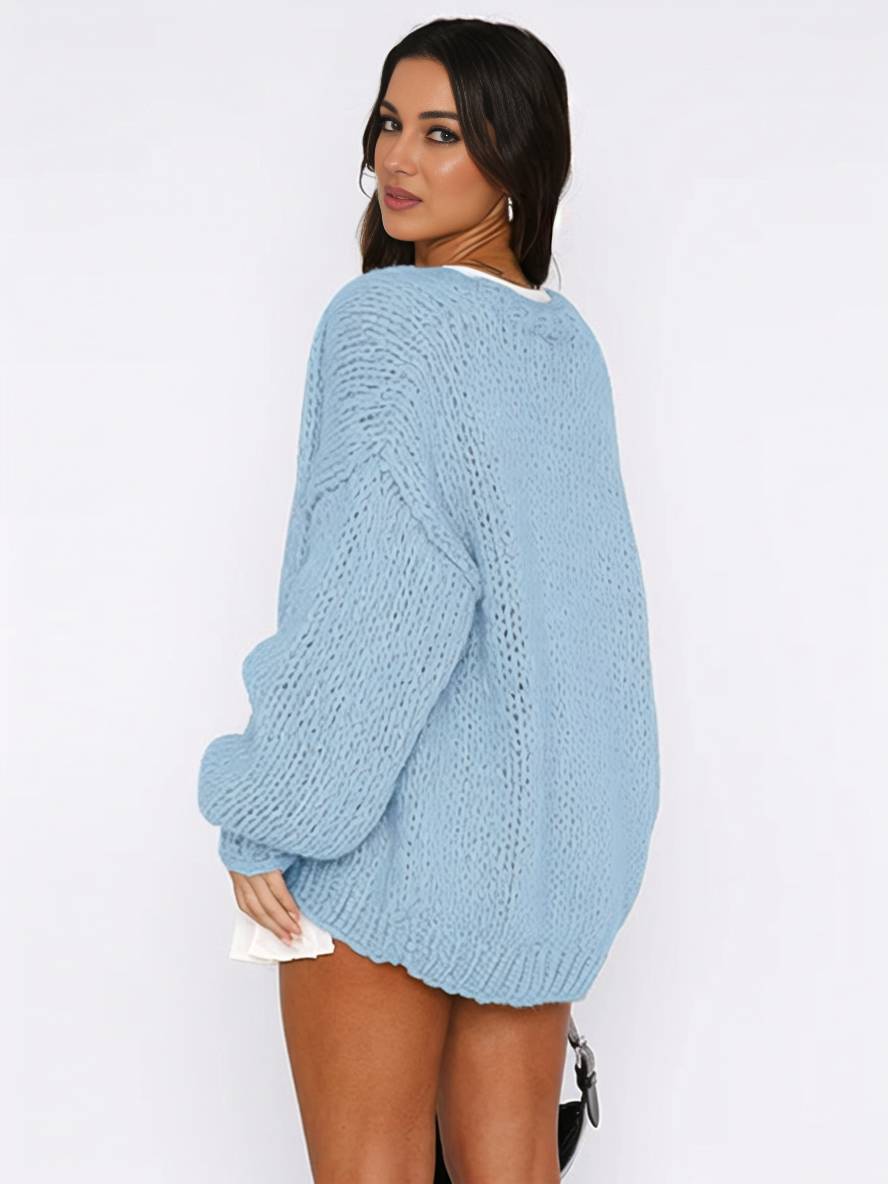 Mirla | Cardigan i Grovstick enfärgad med nedhasade axlar långärmad dam elegant avslappnad vid oversized blus-Eva Jonsson