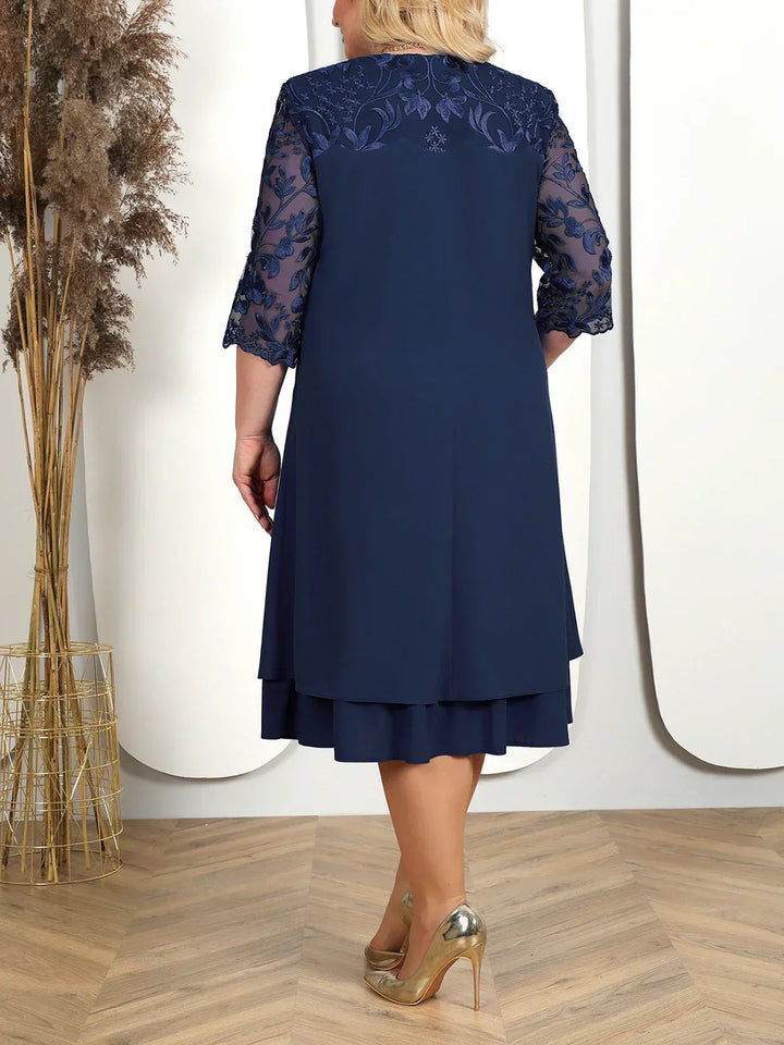 Mirla - Dam Elegant Broderad Kvallklänning, Flödande & Figurformad Skuren-Eva Jonsson