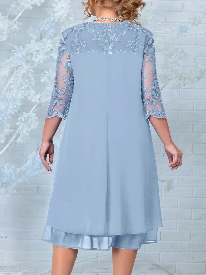 Mirla - Dam Elegant Broderad Kvallklänning, Flödande & Figurformad Skuren-Eva Jonsson
