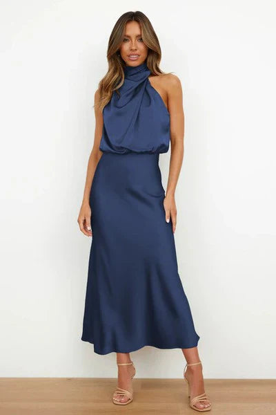 Mirla | Elegant Halterneck Midi Klänning för Damer med Hög Hals och Satinlook-Eva Jonsson