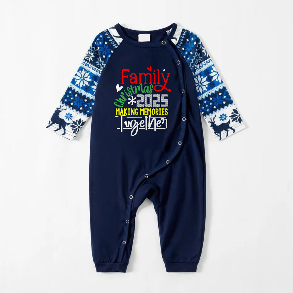 Mirla | Glad Blå Jul-Pyjama-Set med Julglädje-Texttryck-Eva Jonsson
