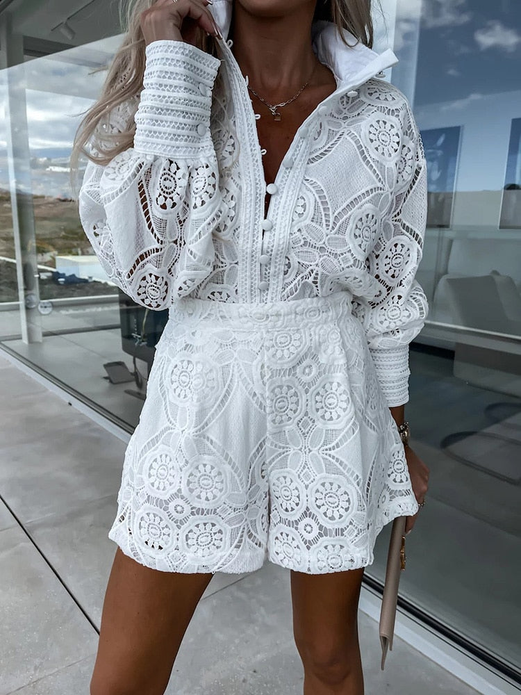 Mirla | Hålspetsblus och shorts set-Eva Jonsson