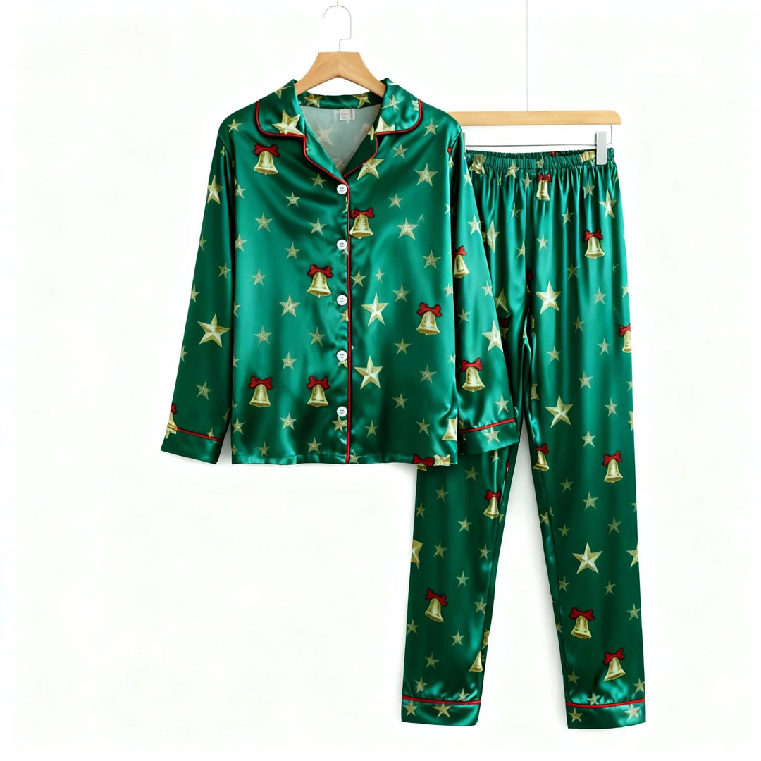 Mirla | Helgfamilj Button-Down Grön Satin Jul-Pyjamasett-Eva Jonsson
