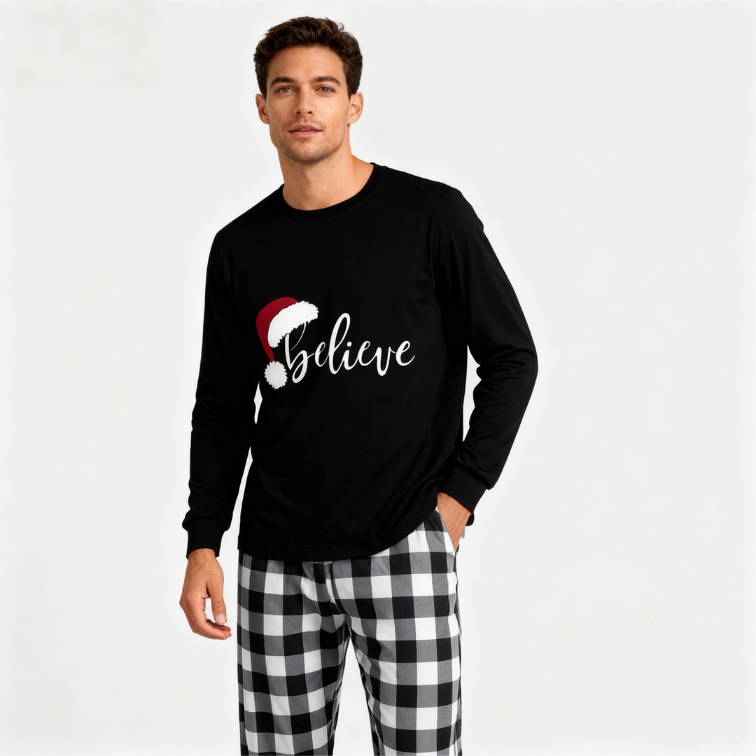 Eva Jonsson | Julmössa och 'Believe' Bokstavstryckt Mönstrat Svart-Vitt Rutigt Pyjamas-Set-Eva Jonsson