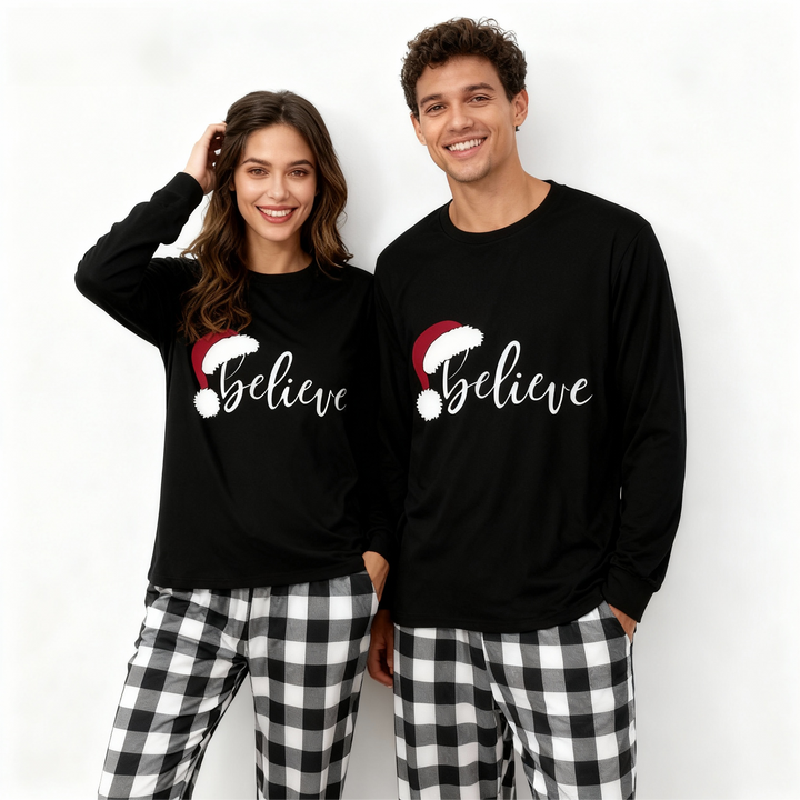 Eva Jonsson | Julmössa och 'Believe' Bokstavstryckt Mönstrat Svart-Vitt Rutigt Pyjamas-Set-Eva Jonsson