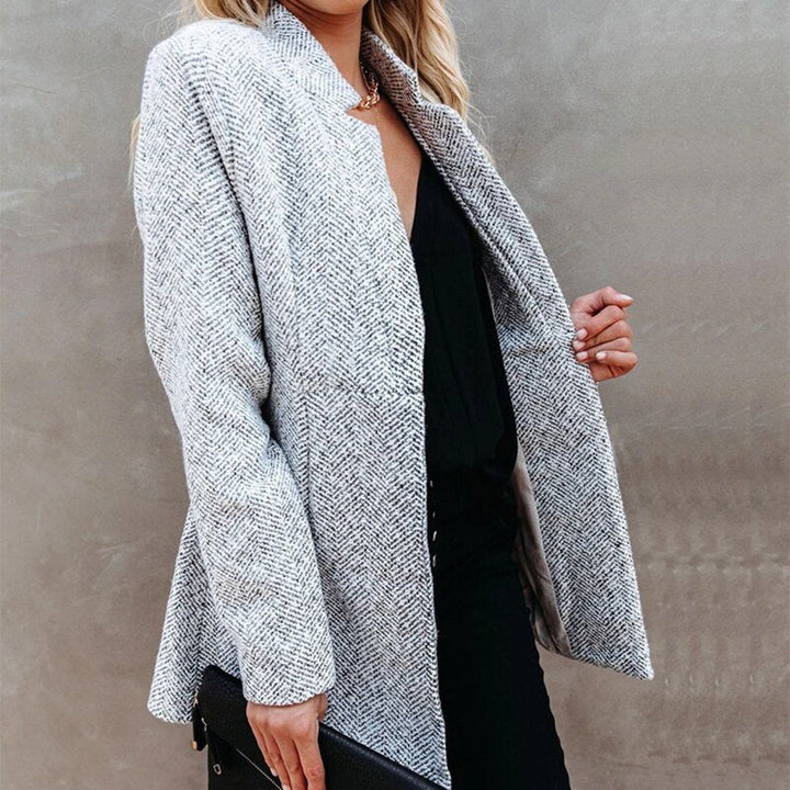 Mirla | Kappa Strukturdesign Ståkrage Midjlång Elegant och Varm-Eva Jonsson