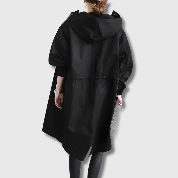 Mirla | Klassisk Trenchcoat med Modern Elegans-Eva Jonsson