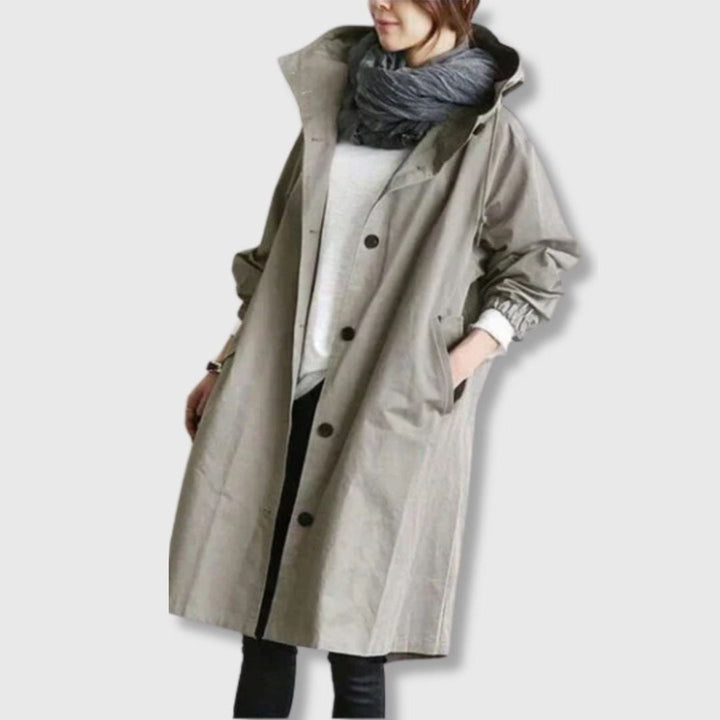 Mirla | Klassisk Trenchcoat med Modern Elegans-Eva Jonsson