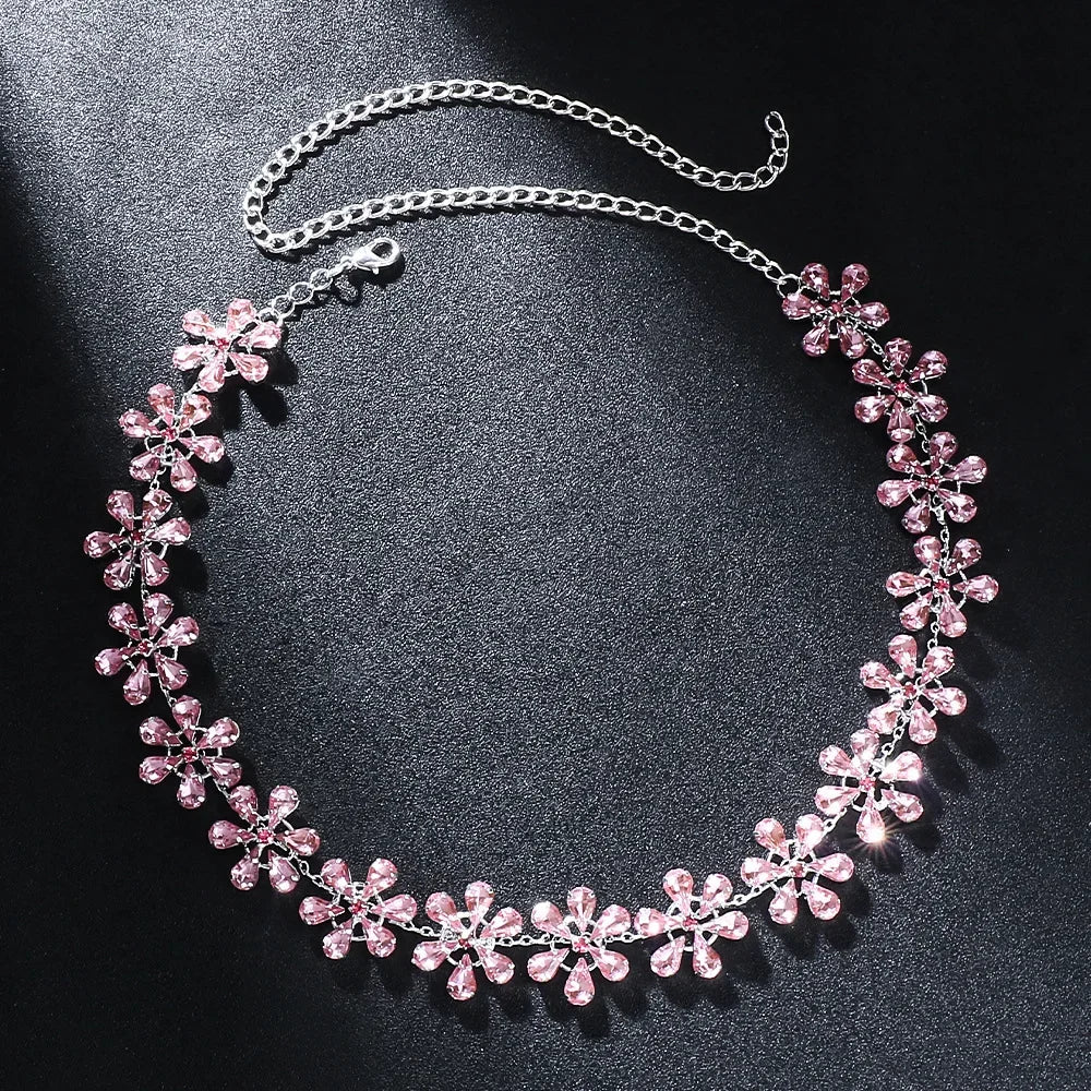 Mirla | Mode Pink Crystal Flowers Choker Necklace Statement Accessories Mode Frauen Rhinestone Collar Necklace Schlüsselbein Smycken Ins-Eva Jonsson