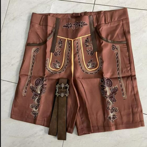 Mirla | Moderna och unika broderade shorts med eleganta detaljer och fickor-Eva Jonsson